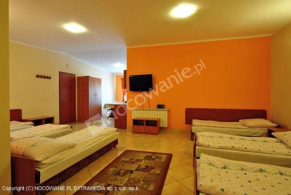 uploaded/hotel_pracowniczy/107-nadarzyn-noclegi-pod-warszawa-astra.jpg