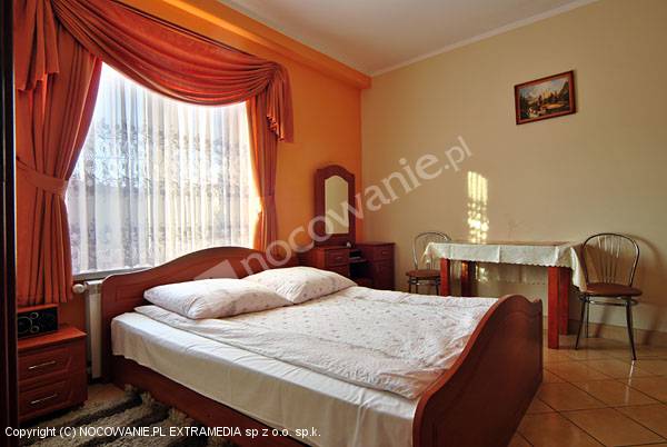 uploaded/hotel_pracowniczy/99-nadarzyn-noclegi-pod-warszawa-astra.jpg
